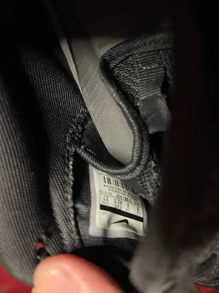 Nike Roshe Triple black sneakers Size 9 - photo 4