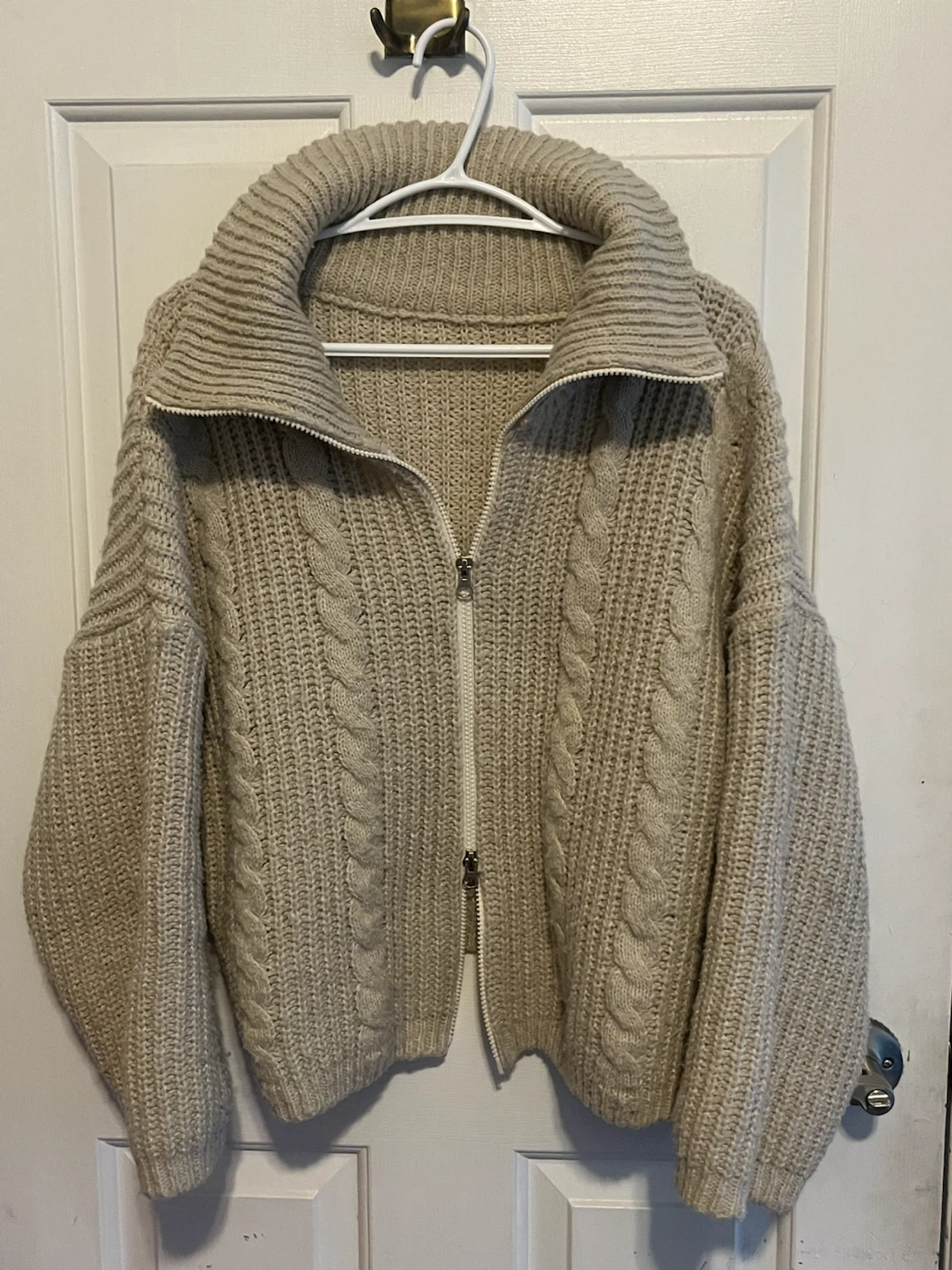 Women's Cable Knit Zip-Up Sweater - photo 4