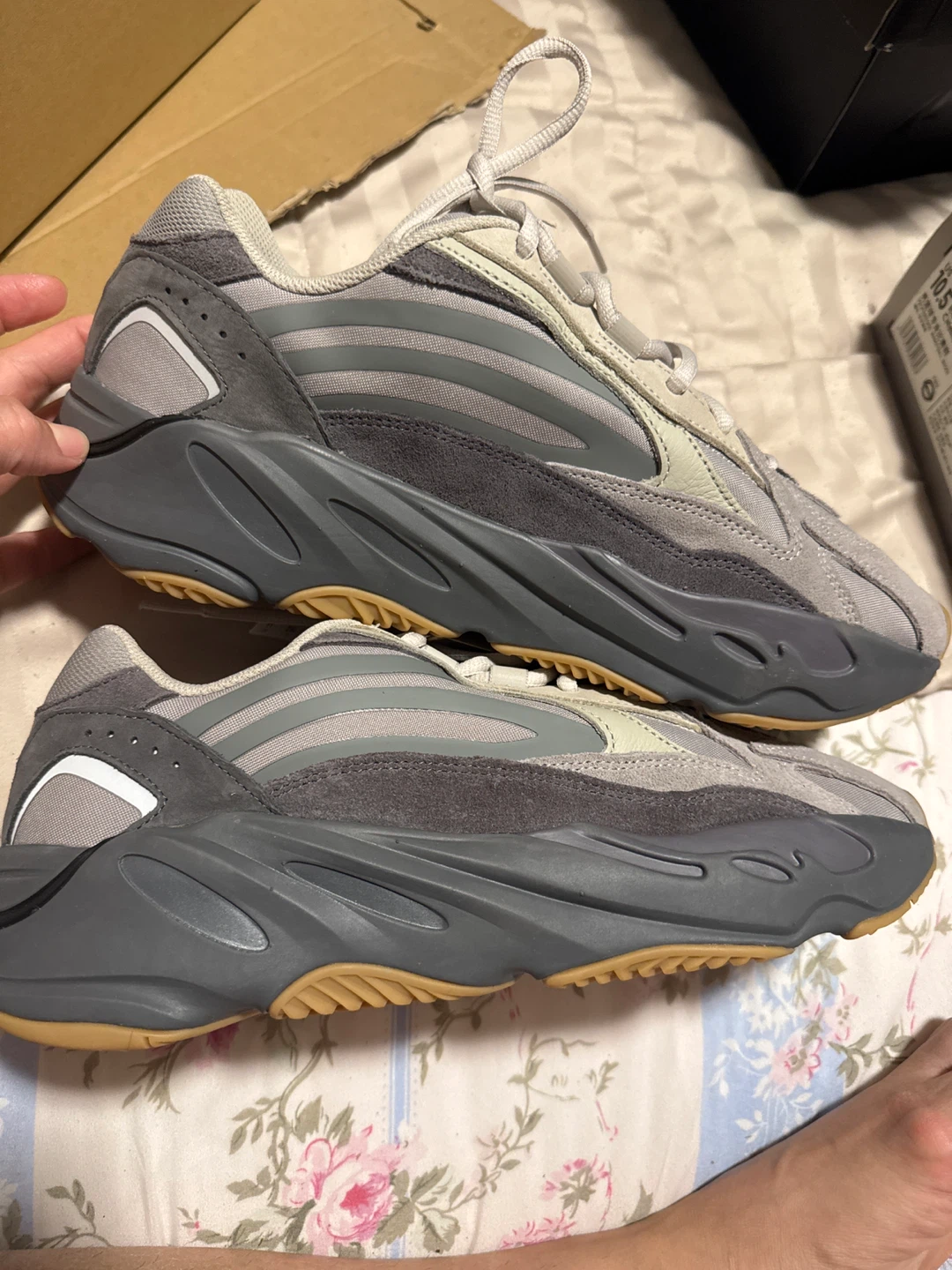 Adidas Yeezy 700 V2 "Geode" Sneakers - photo 2