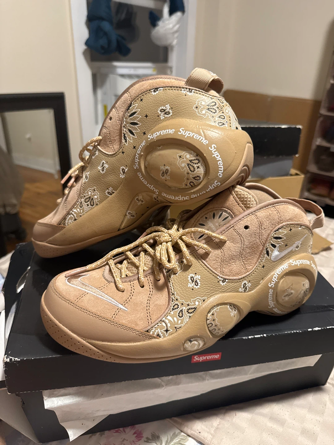 Supreme x Nike Zoom Flight 95 - photo 3