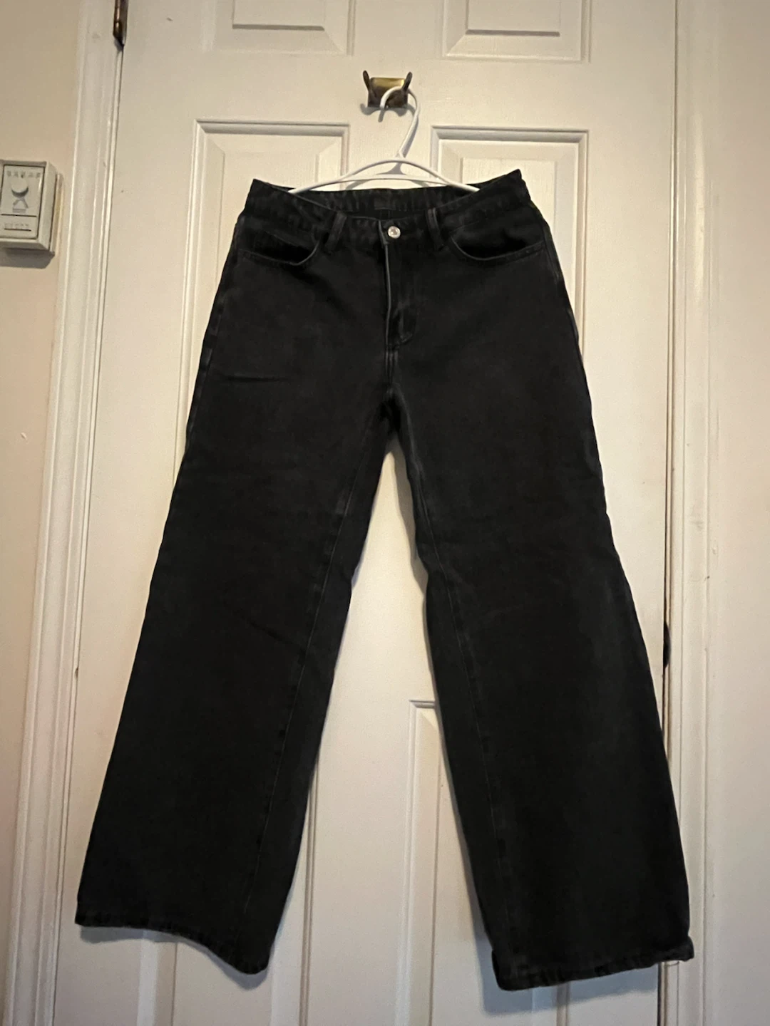 Black Wide-Leg Jeans