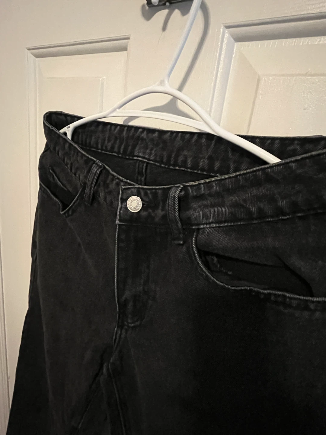 Black Wide-Leg Jeans - photo 2