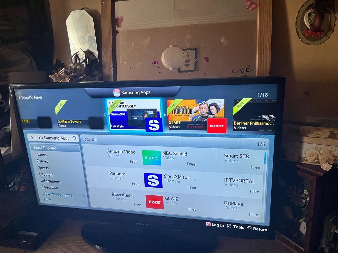 Samsung 43” Smart TV - photo 3