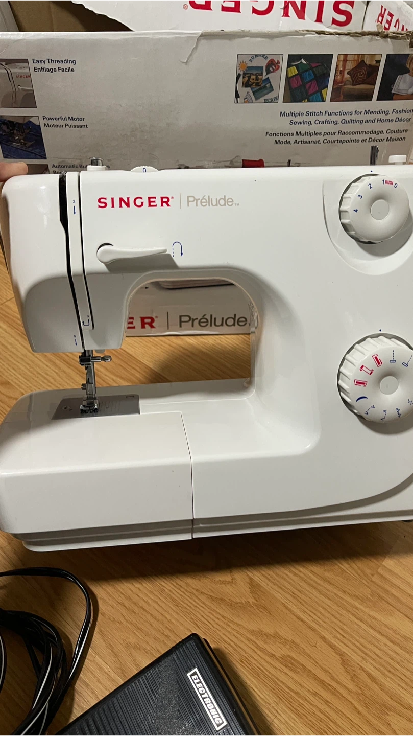 SINGER Prelude Sewing Machine with Foot Pedal - photo 2