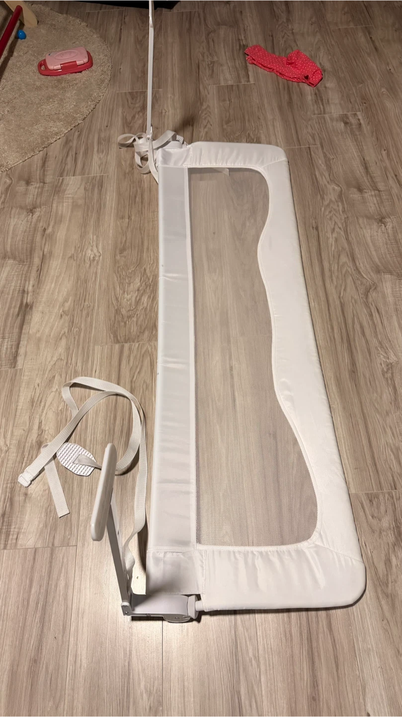 Regalo Baby Bed Rail Guard - photo 4