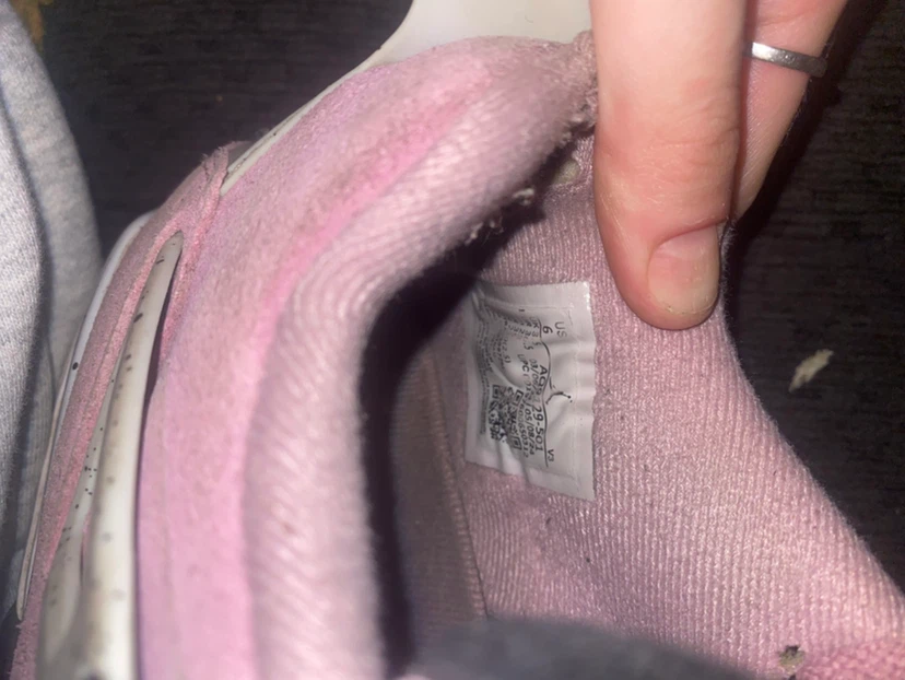 Women's Air Jordan 4 Orchid - photo 2