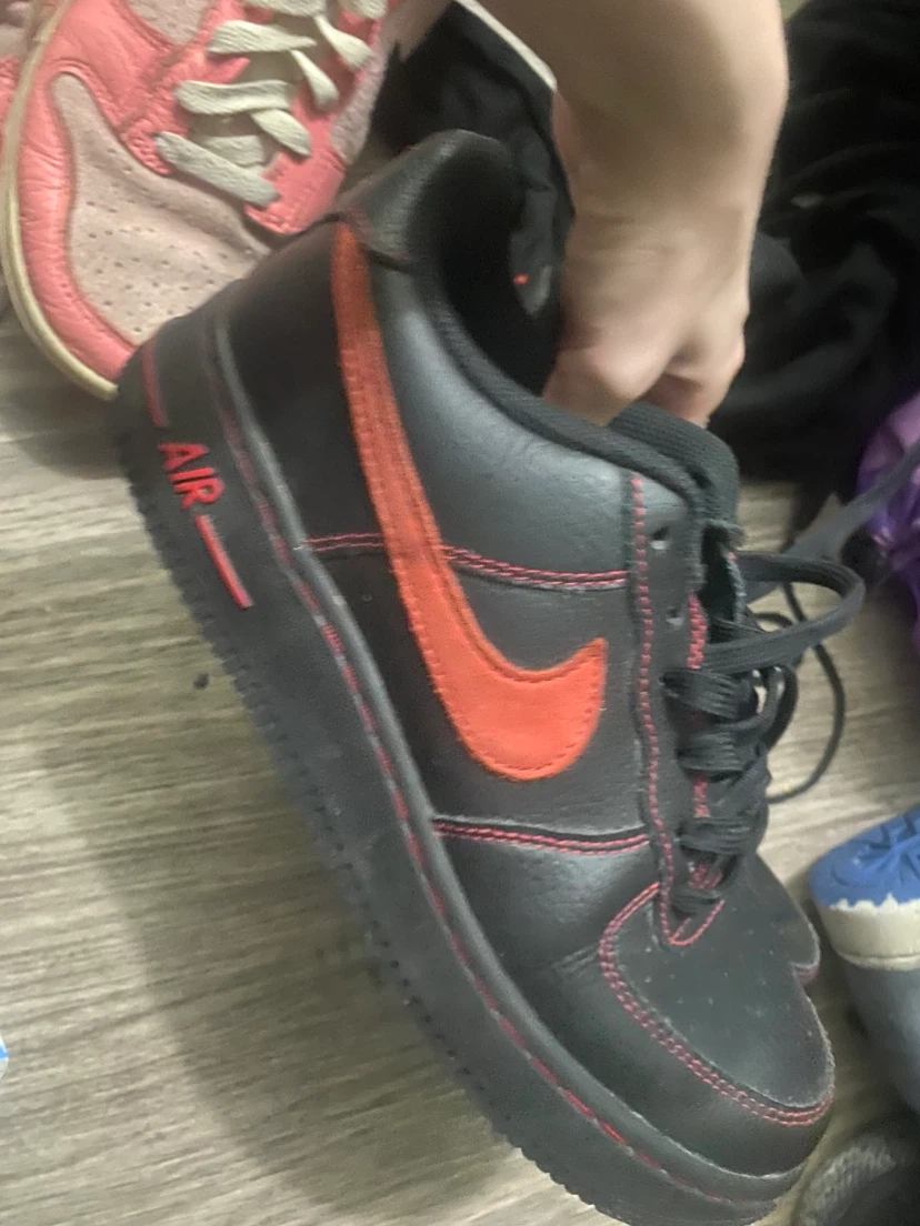 Nike Air Force 1 Low '07 LV8 Bred Shoes