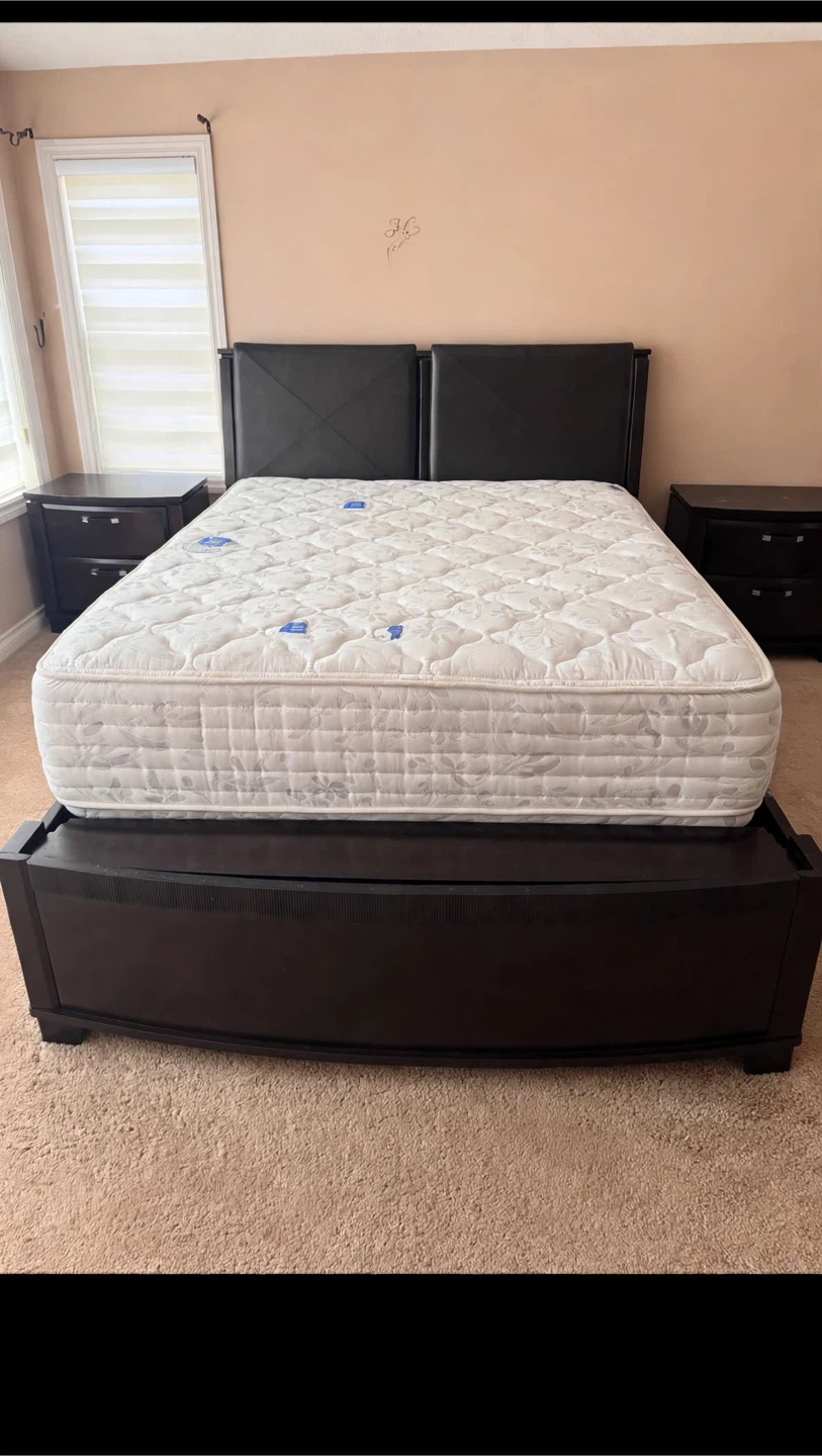 Brown King size Bedroom Set – includes Mattress & 2 Nightstands - photo 3