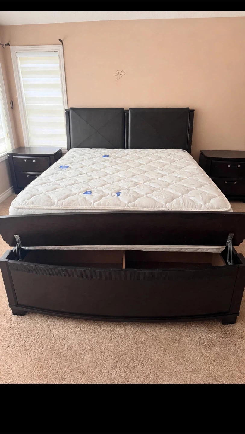Brown King size Bedroom Set – includes Mattress & 2 Nightstands - photo 5