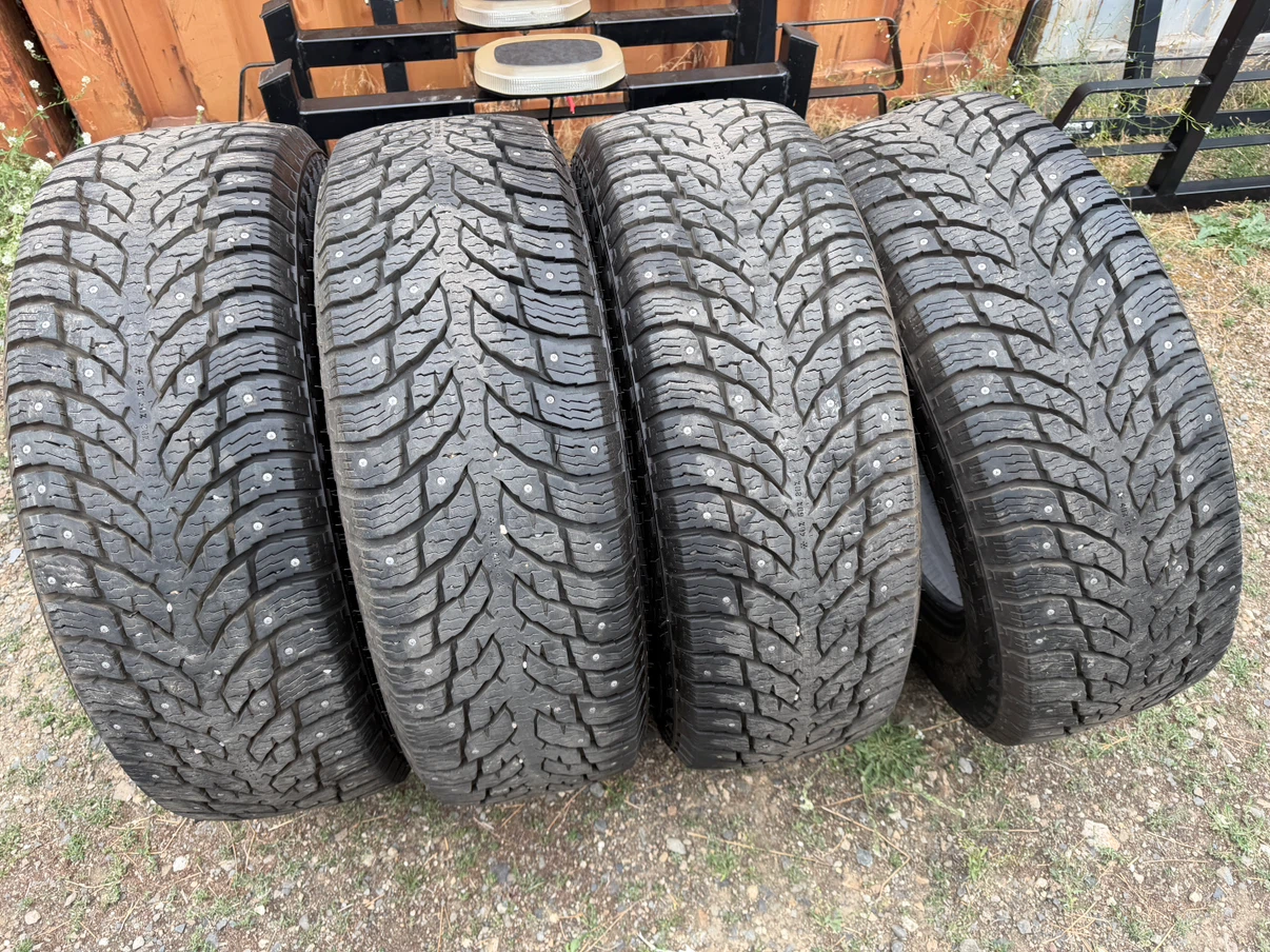 Nokian Hakkapeliitta LT3 Winter Tires - photo 2