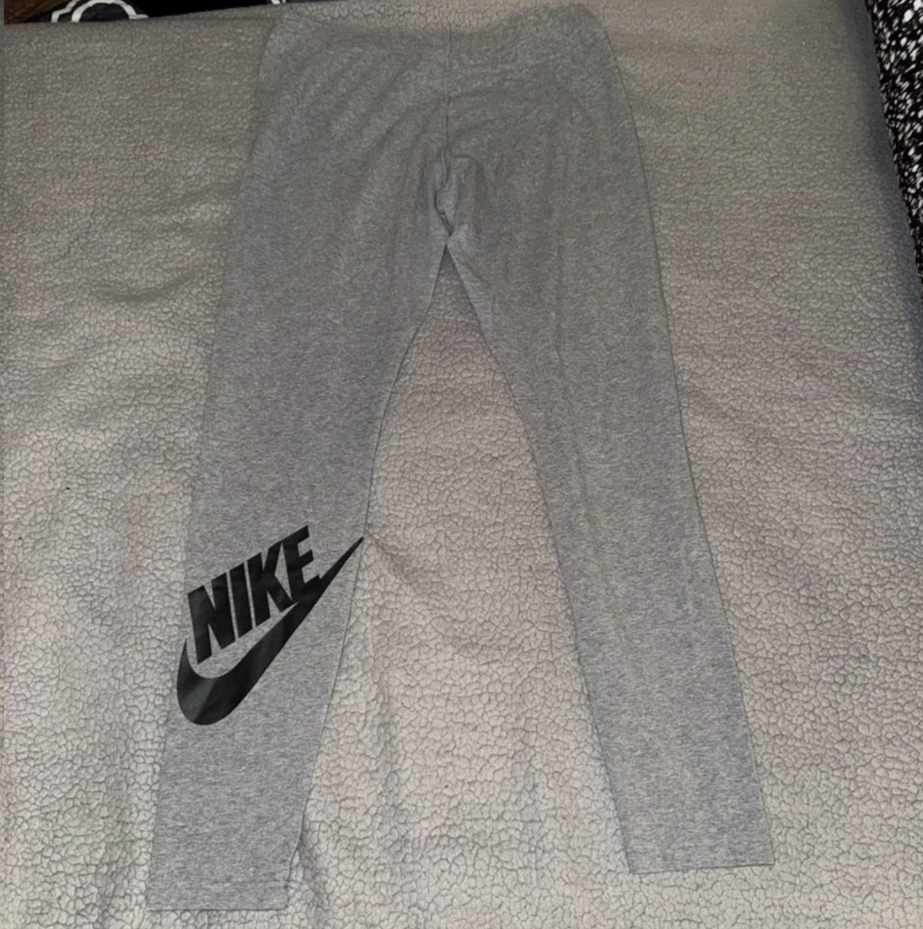 Nike Women's Grey Leggings - photo 2