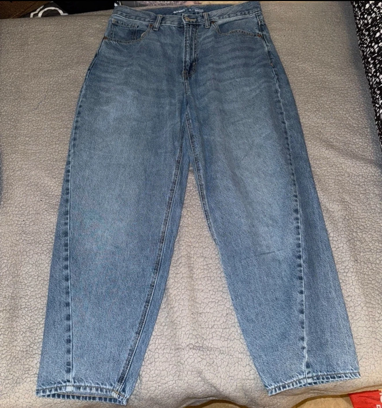 Old Navy Extra High-Rise Balloon Jeans