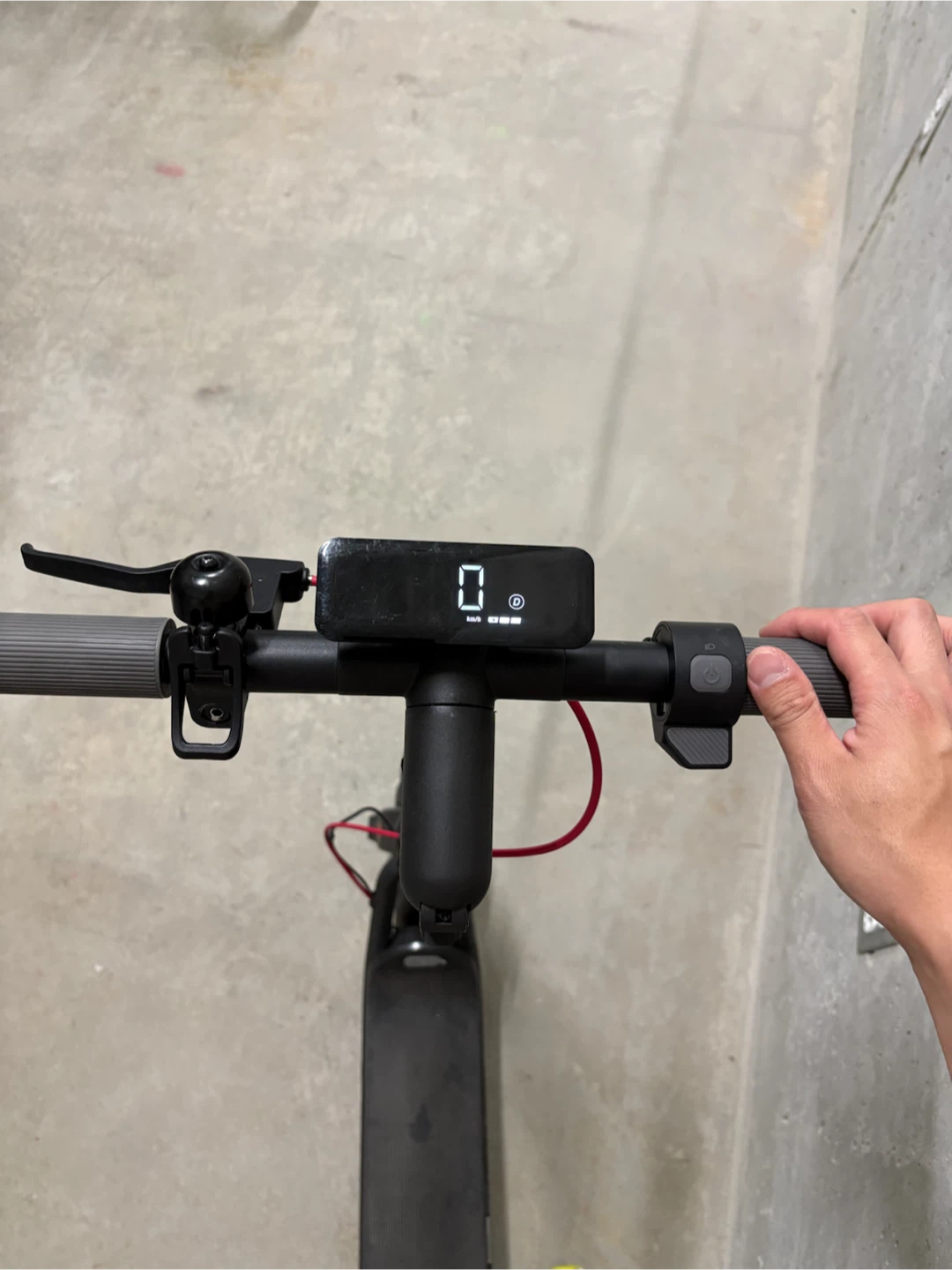 NAVEE V25 Electric Scooter - photo 4