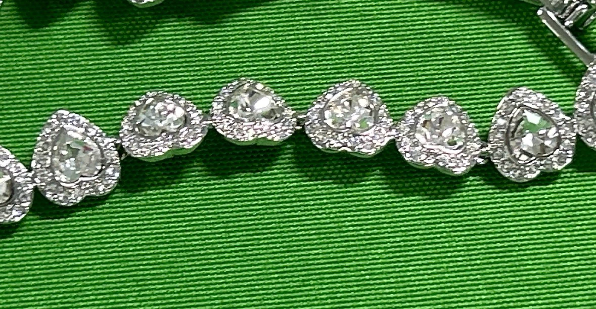 Swarovski Heart Tennis Bracelet & Stud Earrings Set