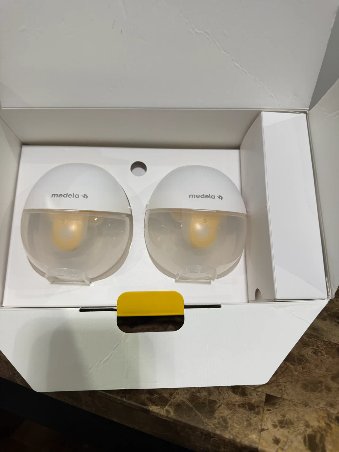 Medela Motion InBra Wearable Double Electric Breast Pump - photo 4