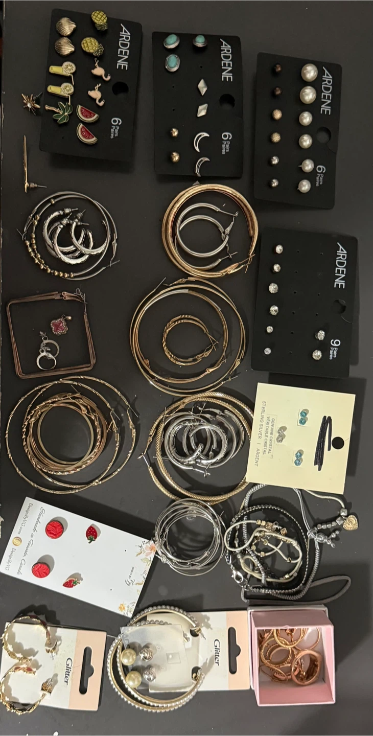 Jewelry : including earrings, charm and rings