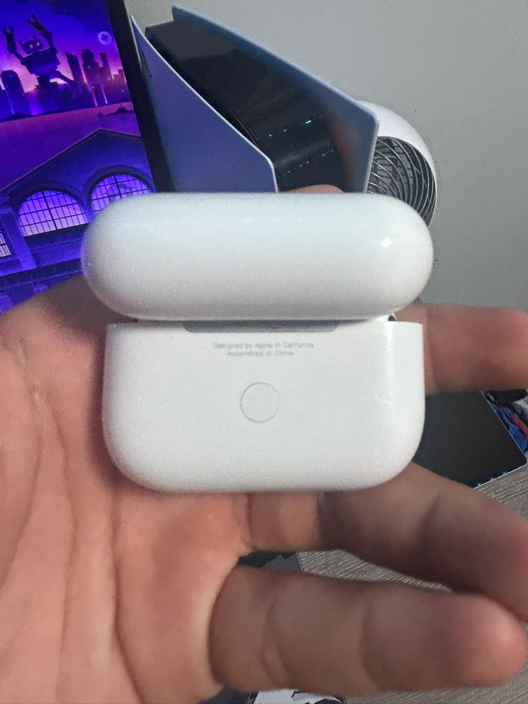 Apple AirPods Pro (2nd generation) Charging Case