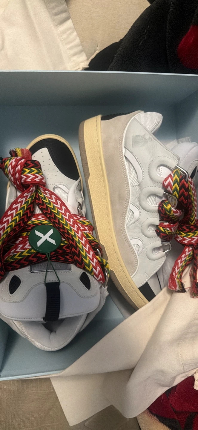 *AUTHENTIC* Lanvin leather curb Sneakers