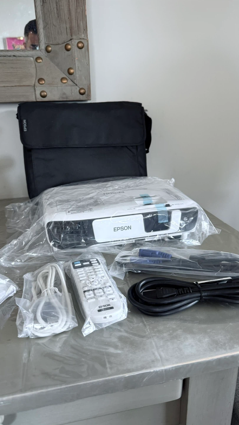 Epson EX5260 Projector - photo 3