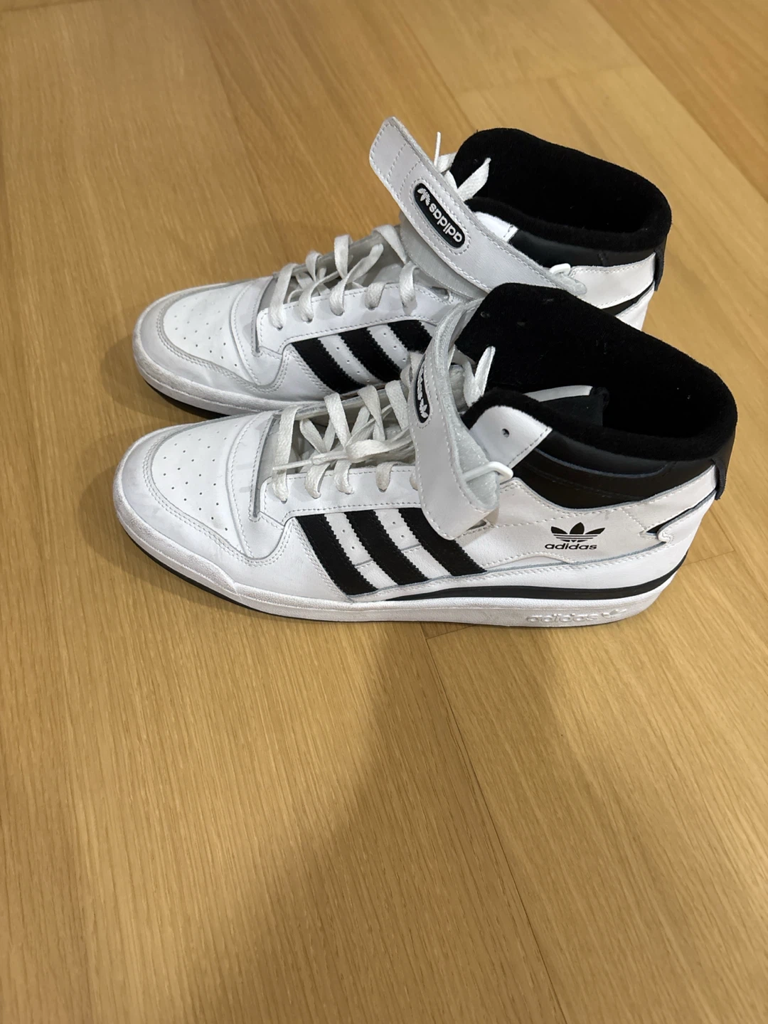 Adidas Forum Mid Top Sneakers - White/Black