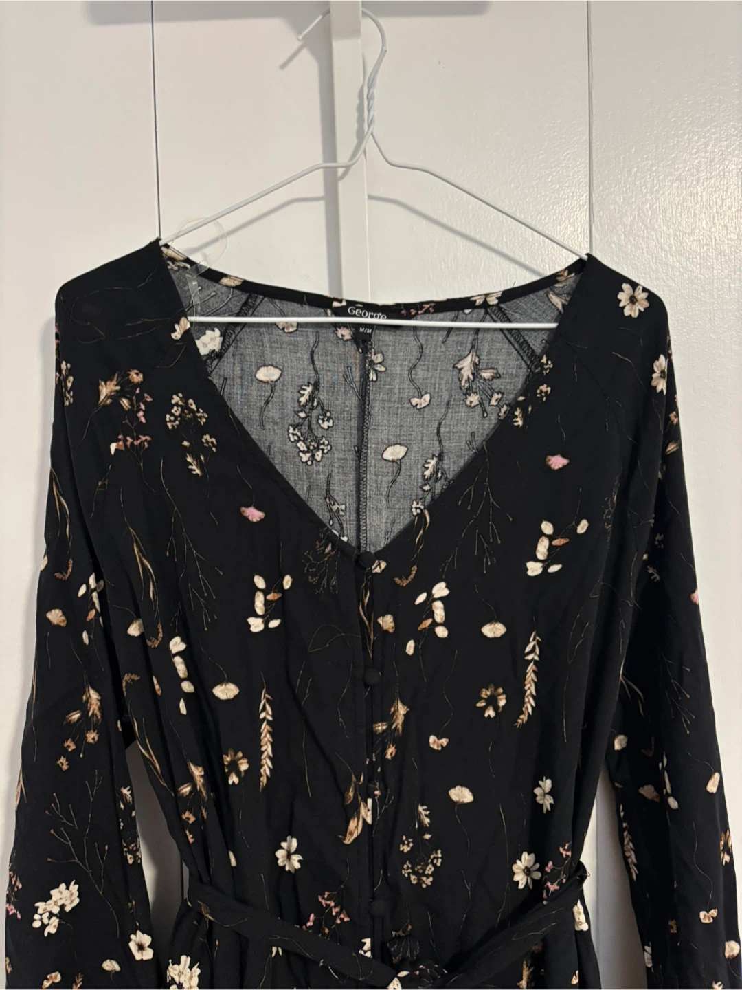 🌸 Black floral maxi dress, never worn. - photo 3
