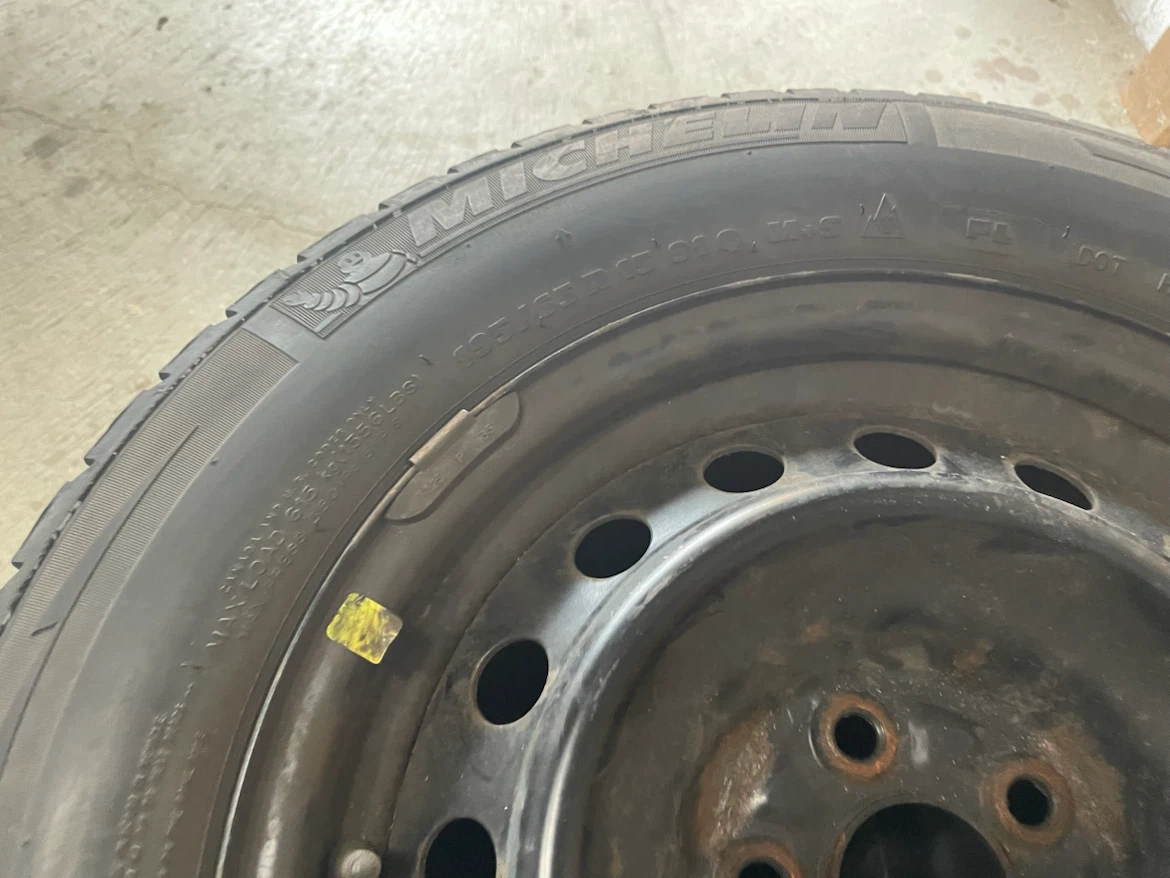 Michelin 195/65 R15 Studless Winter Tires Set of 4 - photo 4