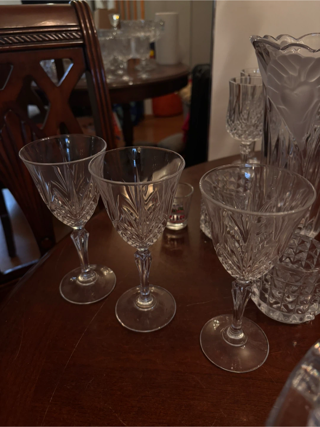 Crystal Cut Wine Glasses - Set of 4