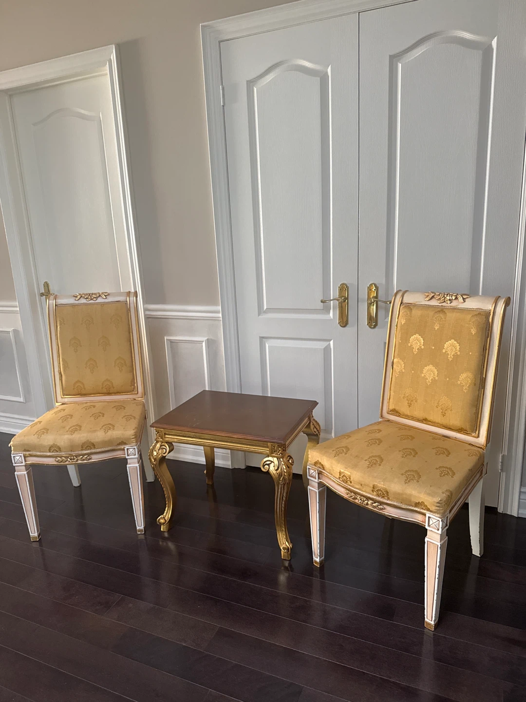 Set of 2 ornate accent chairs with side table