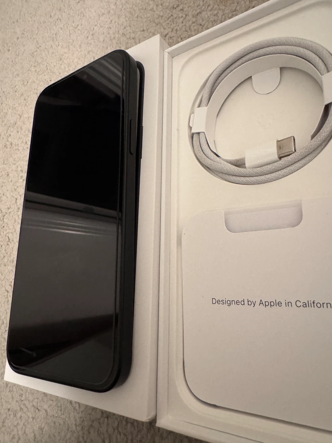 Apple iPhone 15 Plus - photo 2