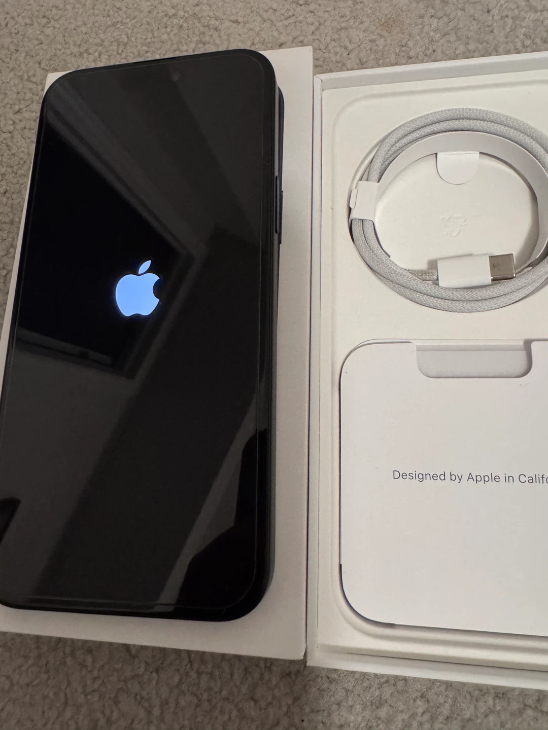 Apple iPhone 15 Plus - photo 3