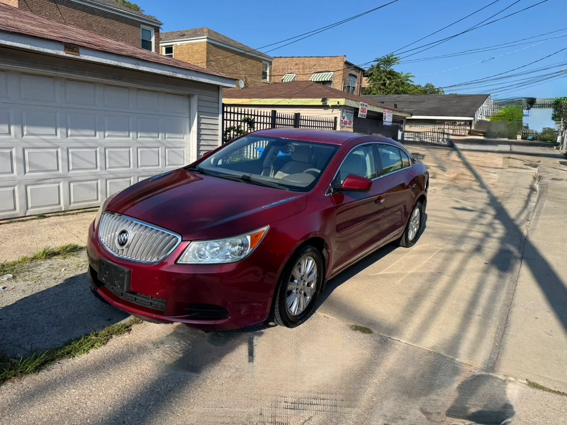 2011 Buick LaCrosse Sedan - photo 2
