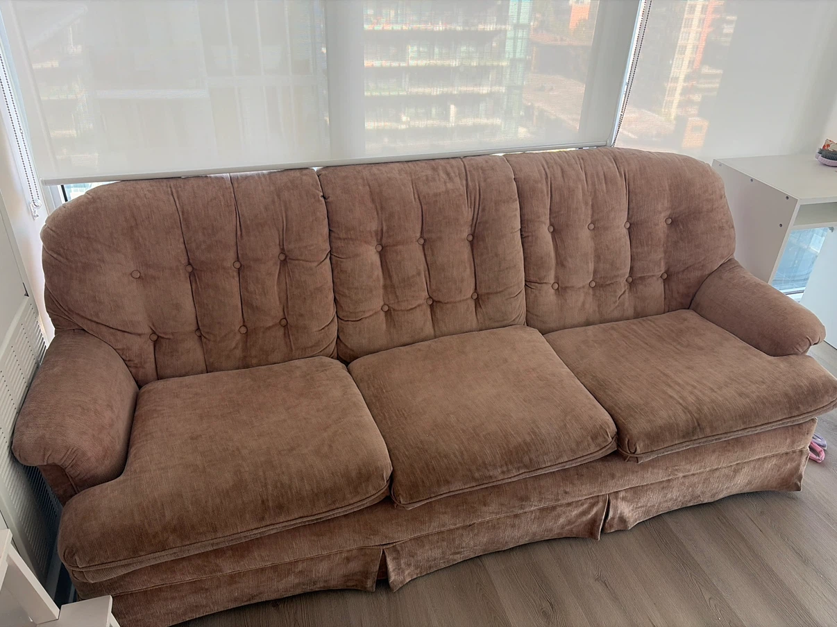 Moving sofa giveaway