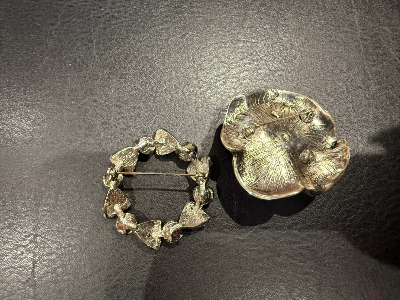 Brooches - Floral & Circle - photo 3