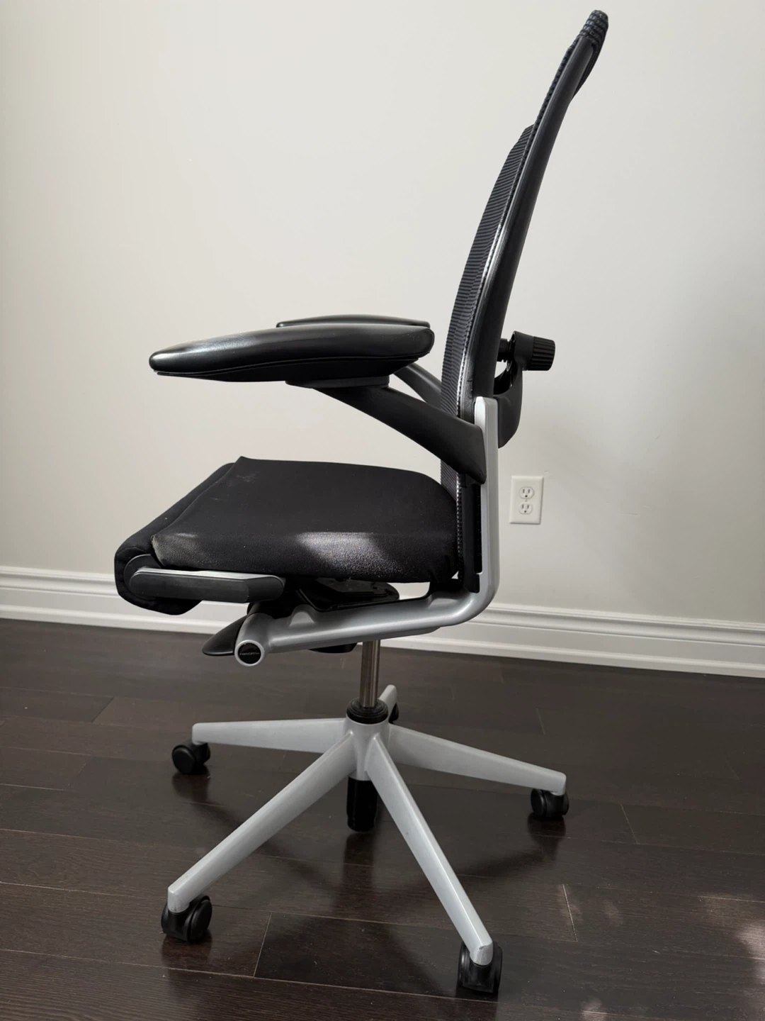 Haworth X99 Executive Chair Ergonomic - photo 2