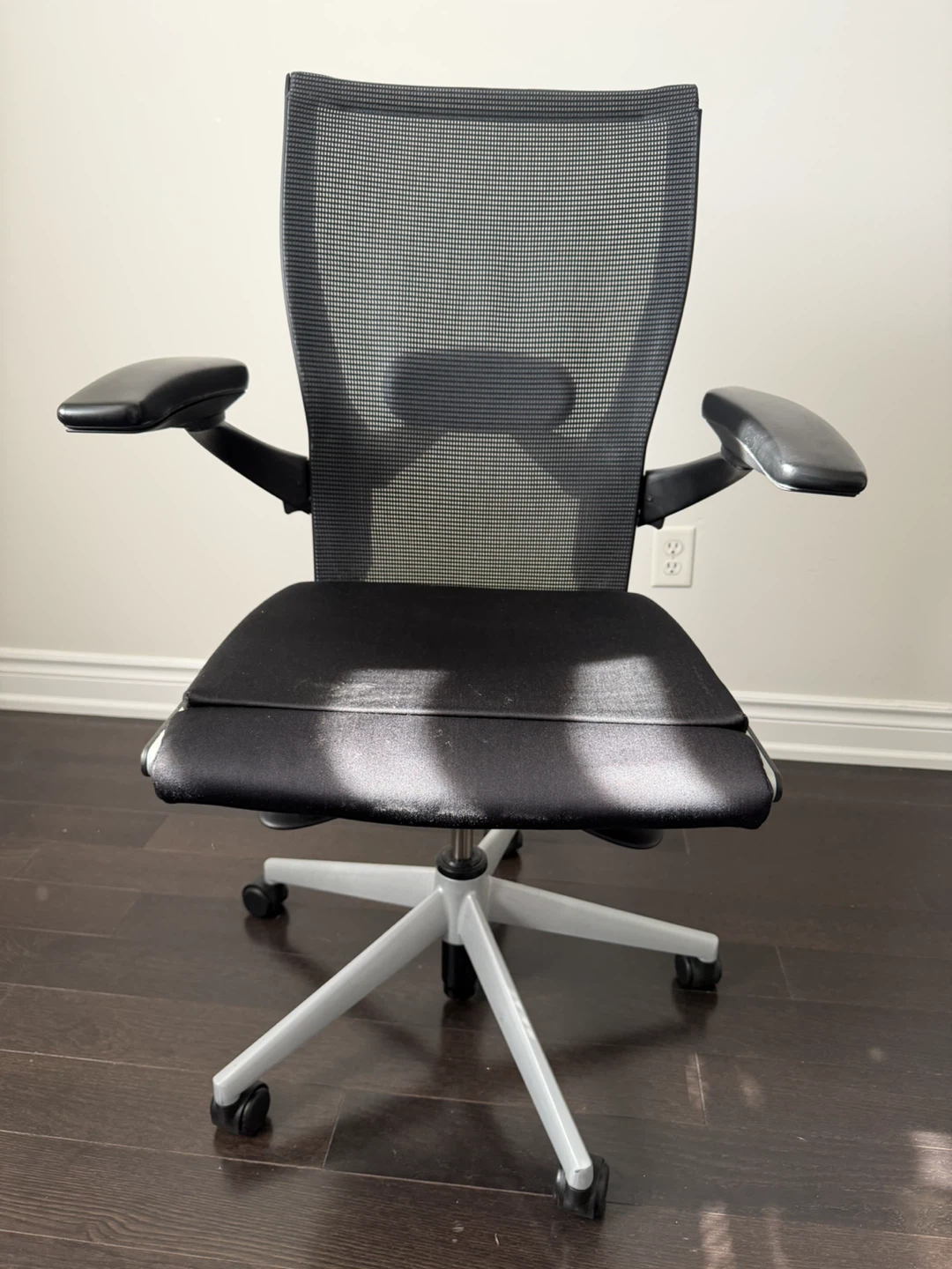 Haworth X99 Executive Chair Ergonomic - photo 5