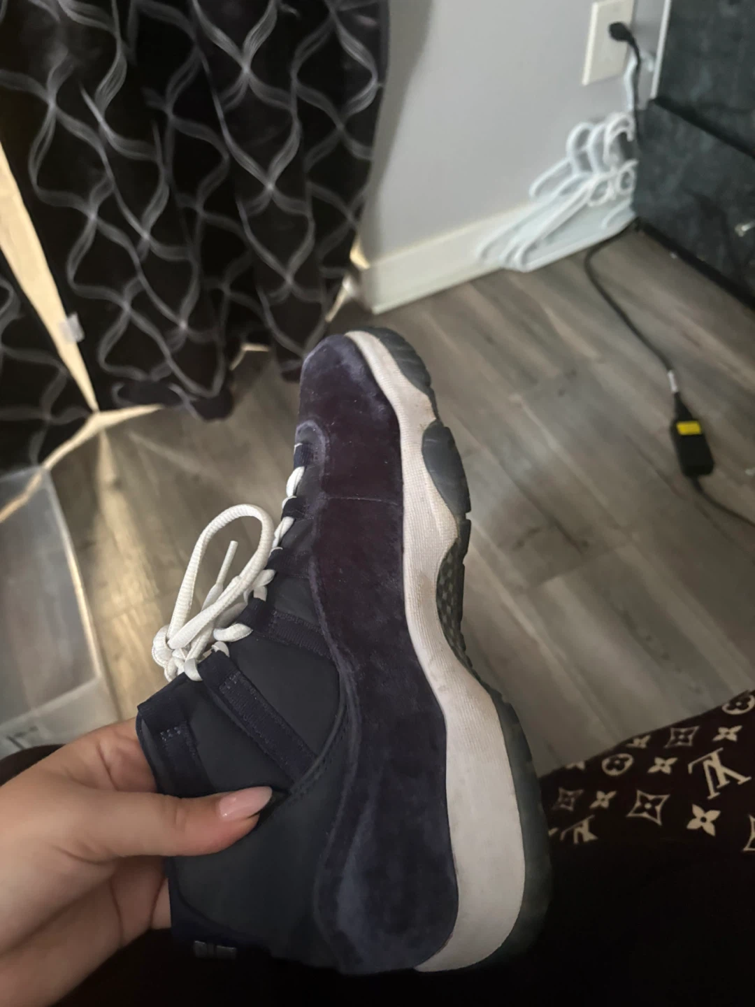 Jordan 11 midnight navy size 9 women’s welland ON - photo 2