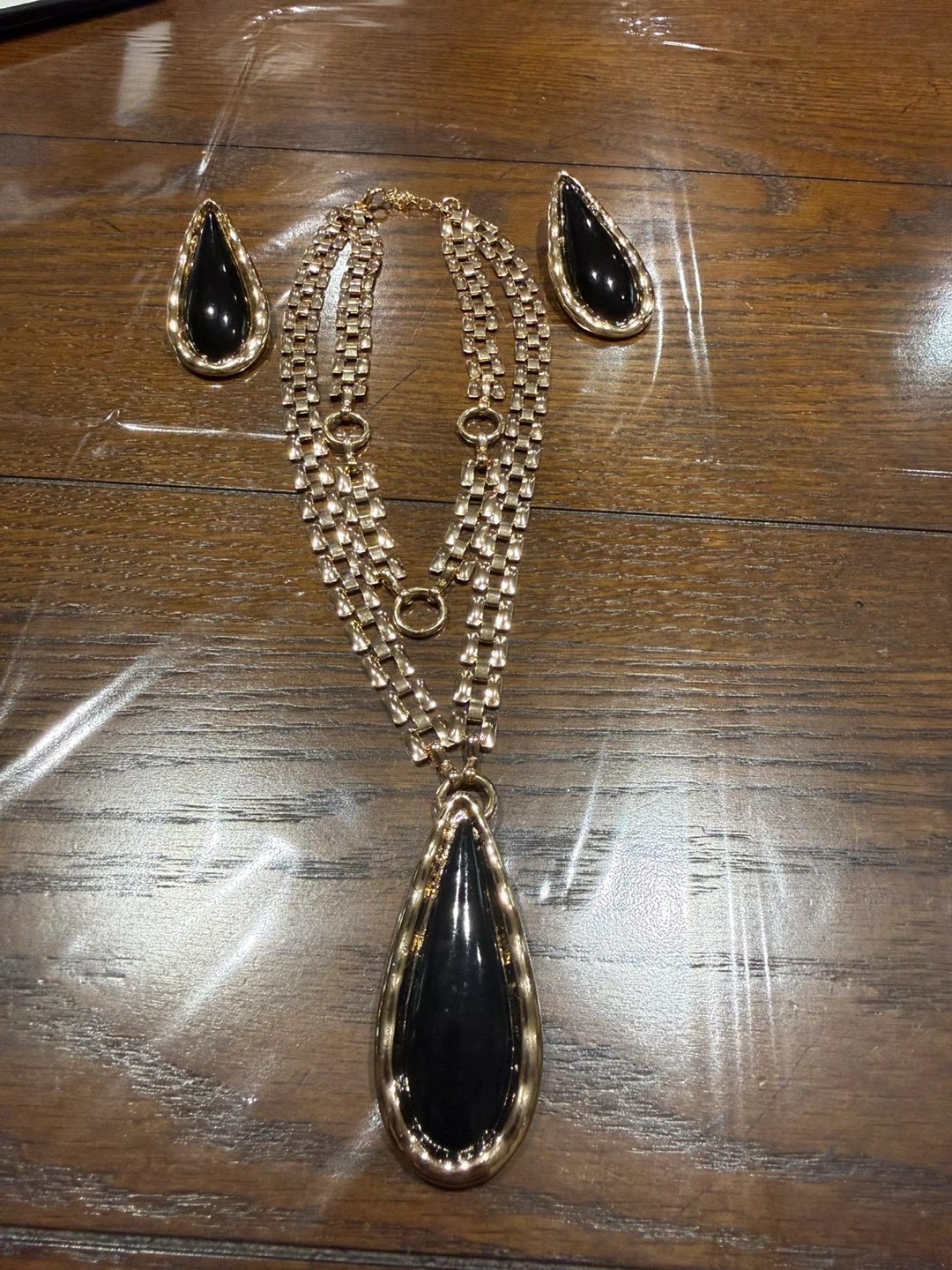 Necklace and Earring Set with Black Pendants