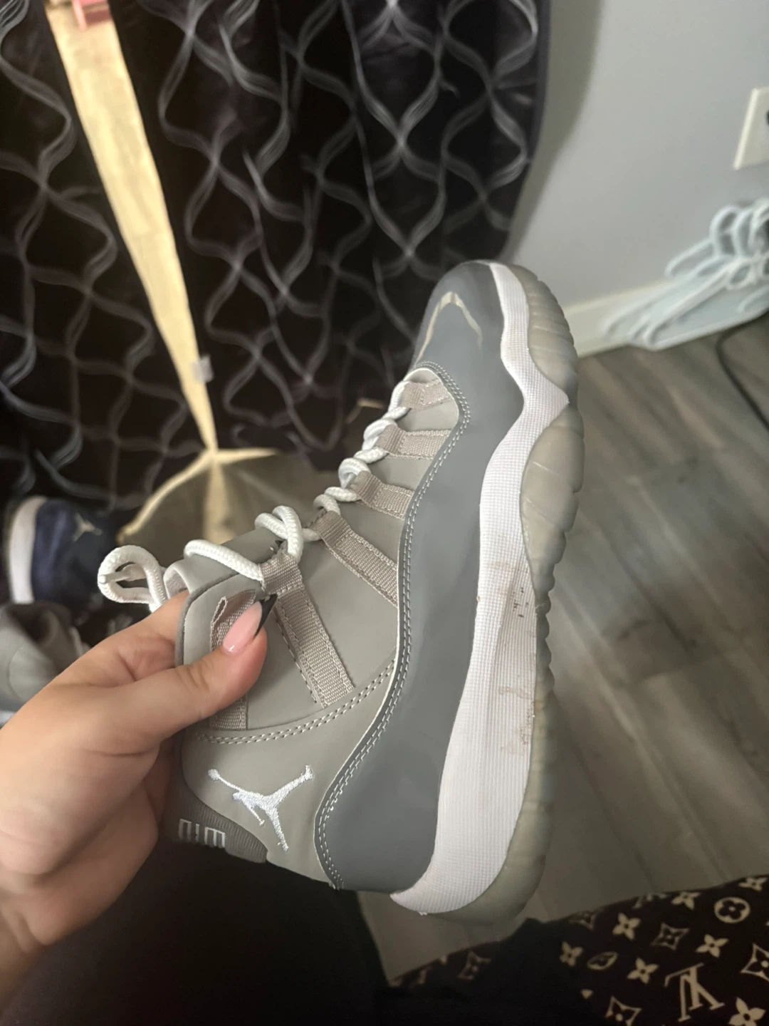 Air Jordan 11 cool grey size 7 men’s - photo 4