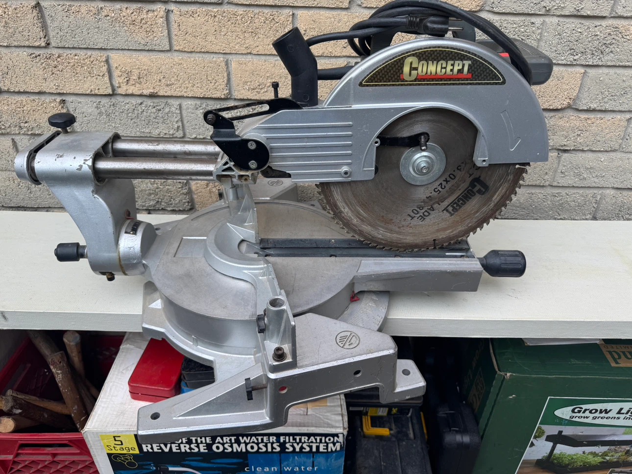 Concept mitre saw.