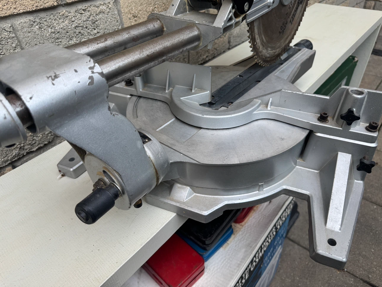 Concept mitre saw. - photo 3