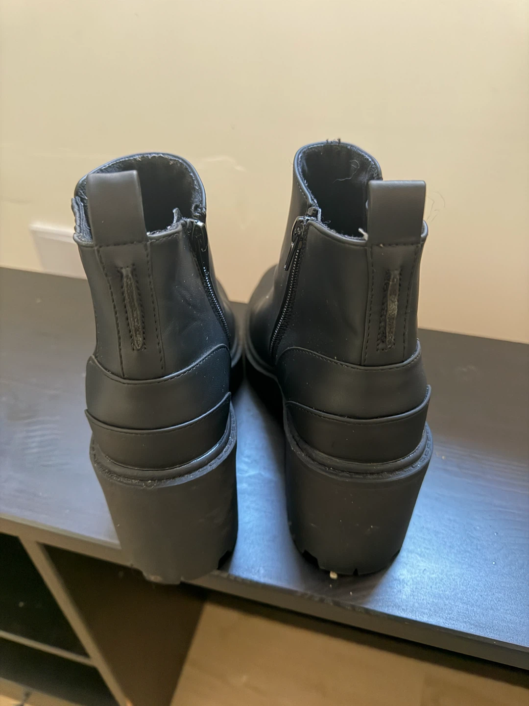Women’s Winter Boots – Brand New / Never Worn
