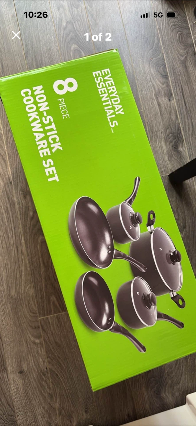 NEW 8 Pc Cookware Set