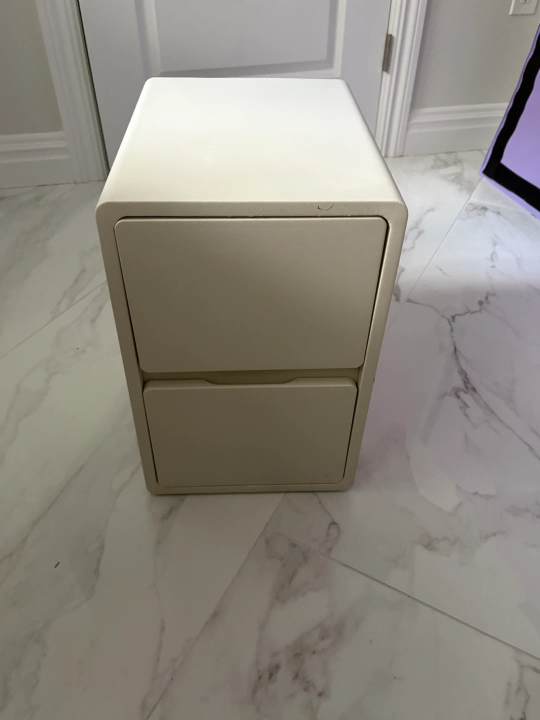Set of 3 ..2 end table 1 slim night stand - photo 5