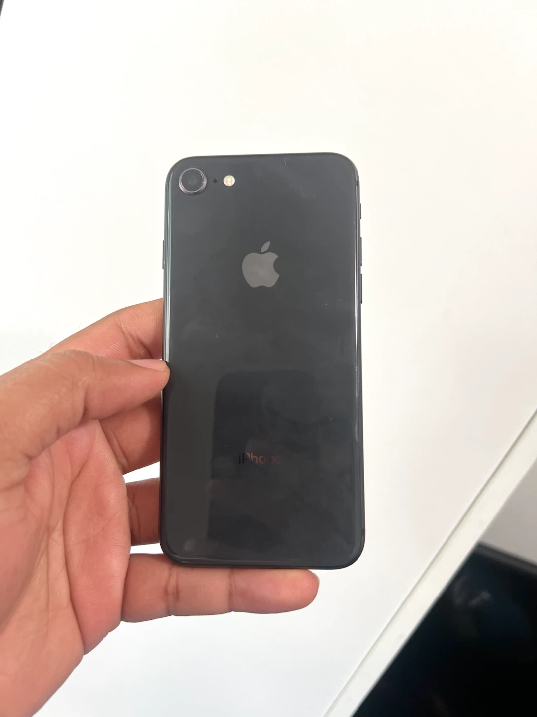 Apple iPhone 8 - 64GB - Black - photo 2