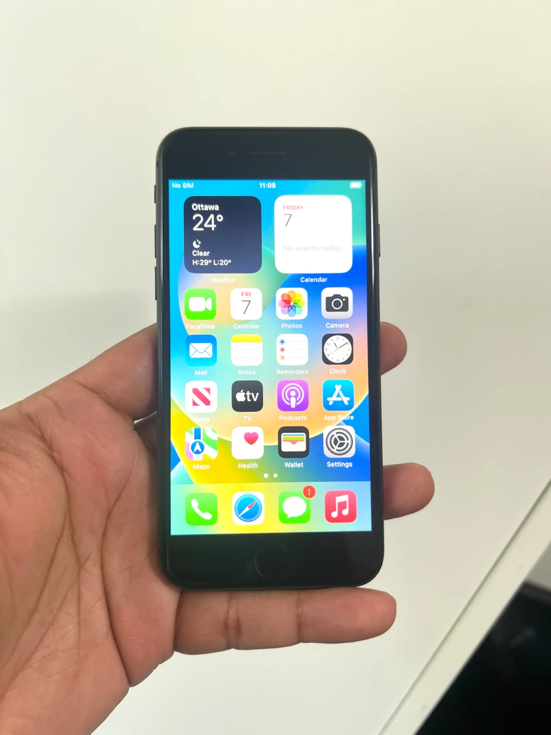 Apple iPhone 8 - 64GB - Black - photo 3