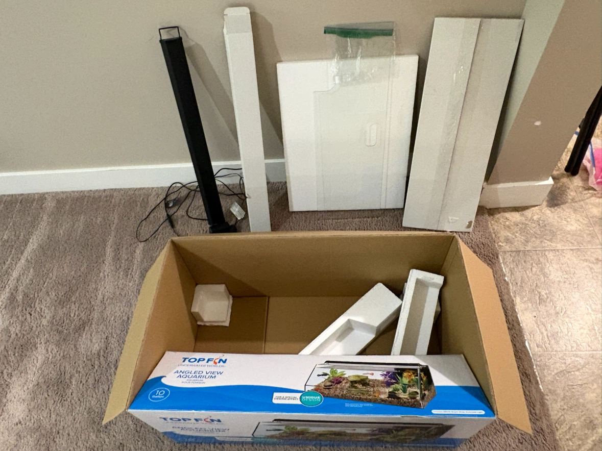 Top Fin 10-Gallon Angled View Tank with Box & Light – $45 Firm