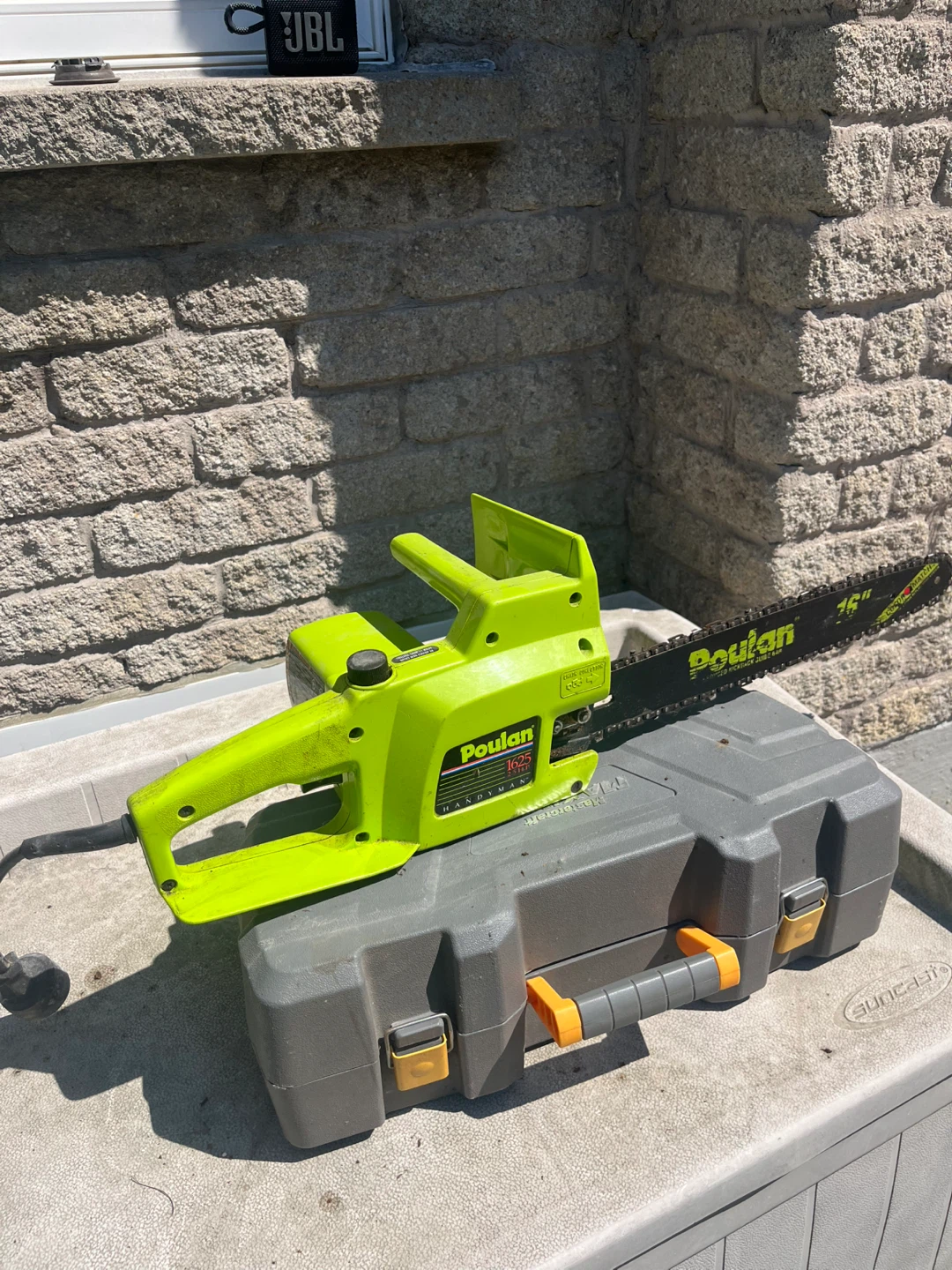 Chain saw - photo 2