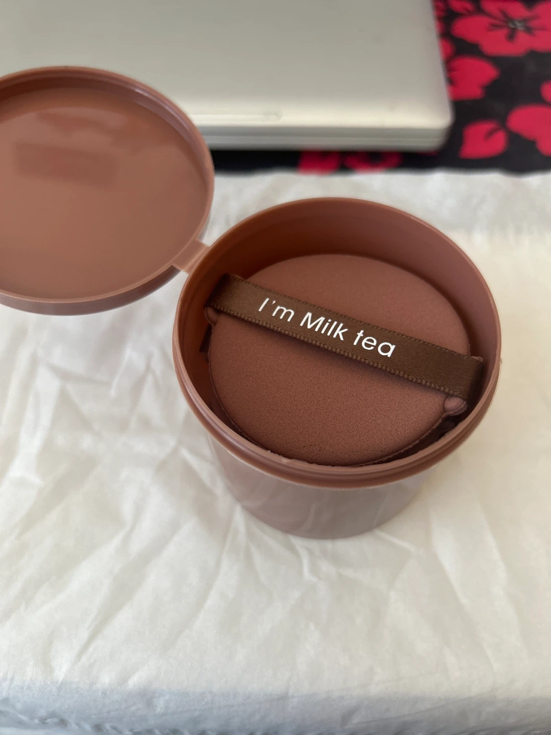 I'm Milk Tea Makeup Puff Set with Container - photo 2