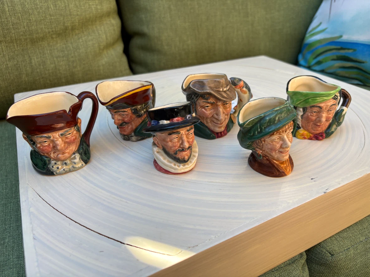 6 Doulton & Co. Limited Character Jugs - photo 3