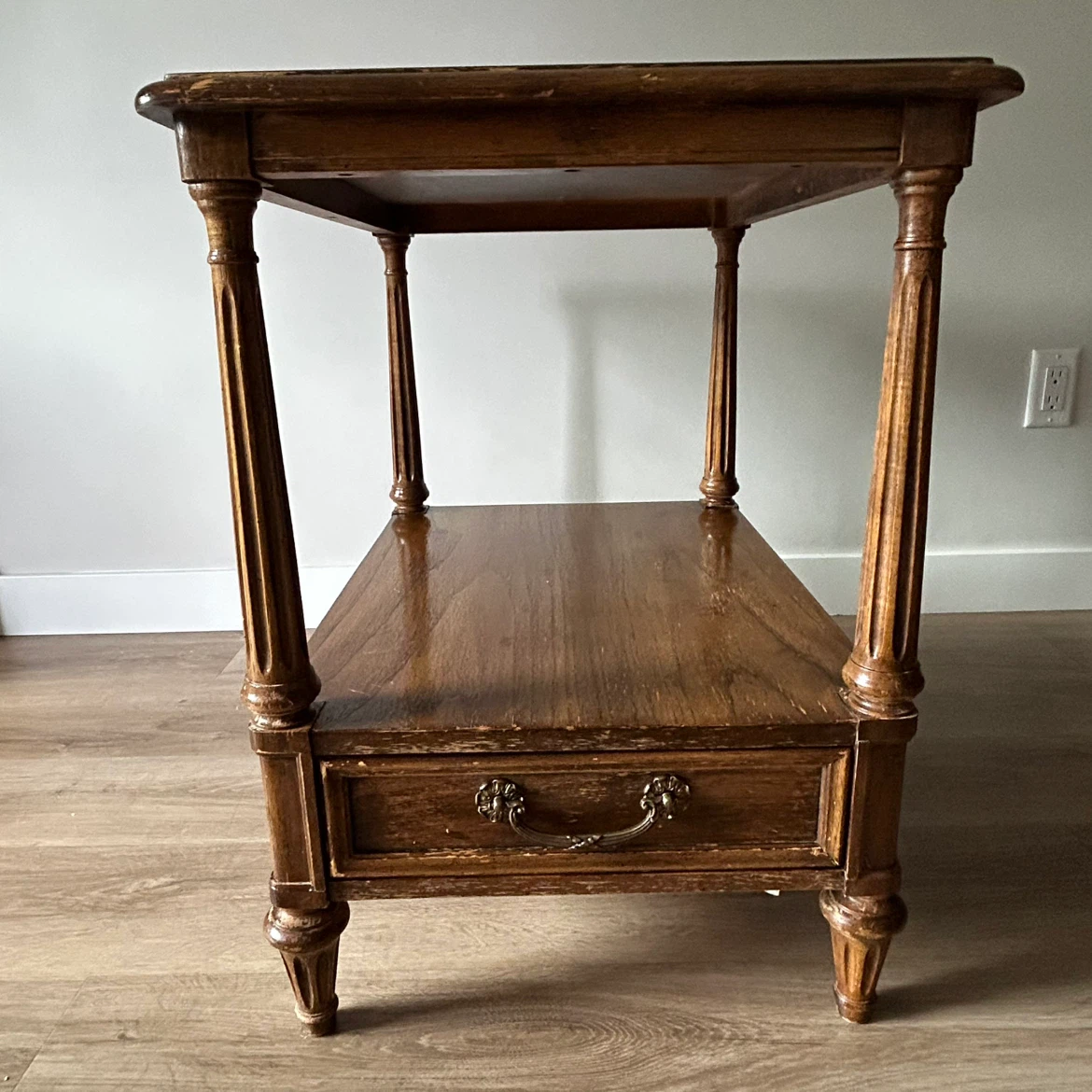 Pair of Vintage Henredon Fine Furniture Solid Wood Nightstands - photo 2